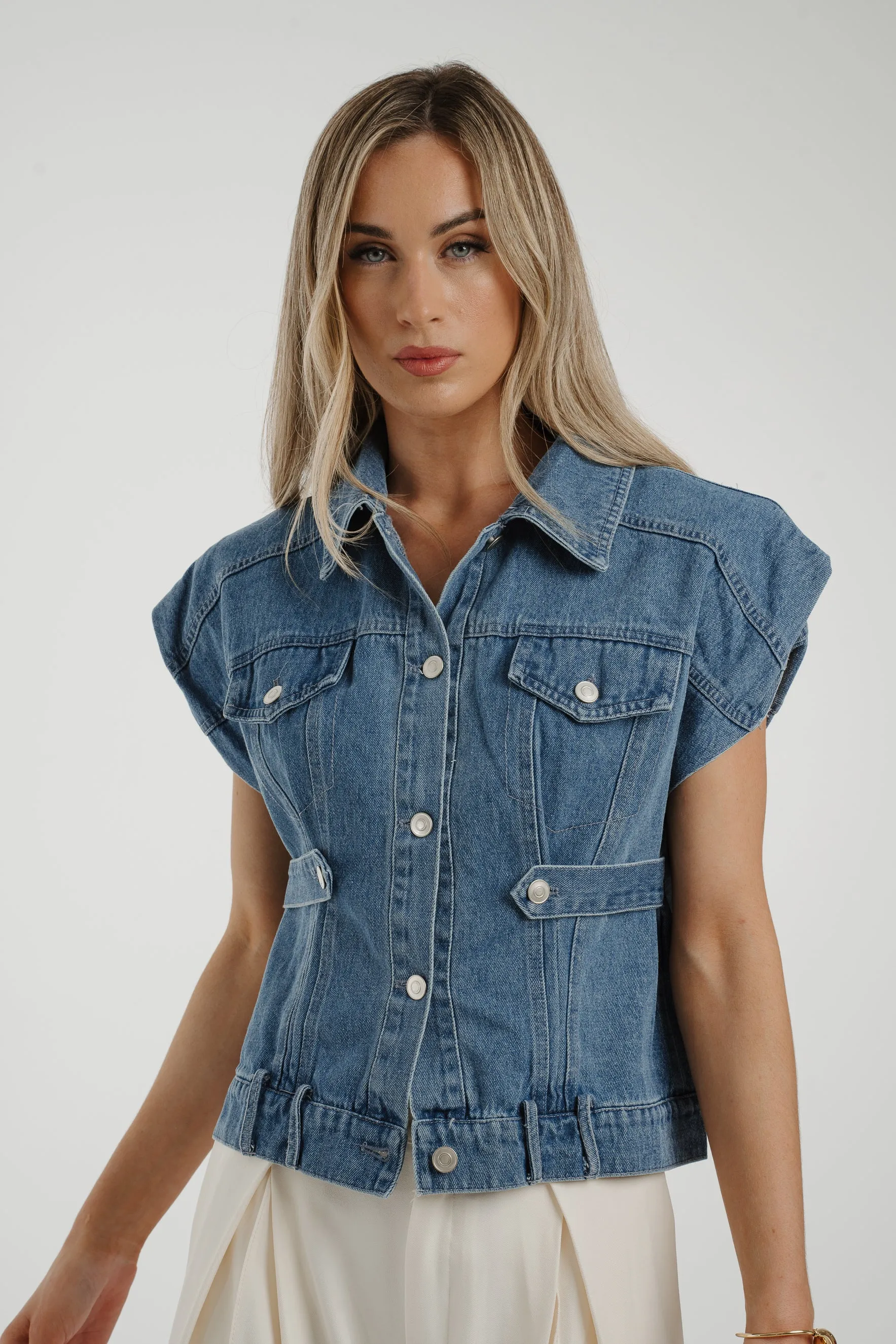 Caitlyn Sleeveless Denim Jacket In Mid Wash