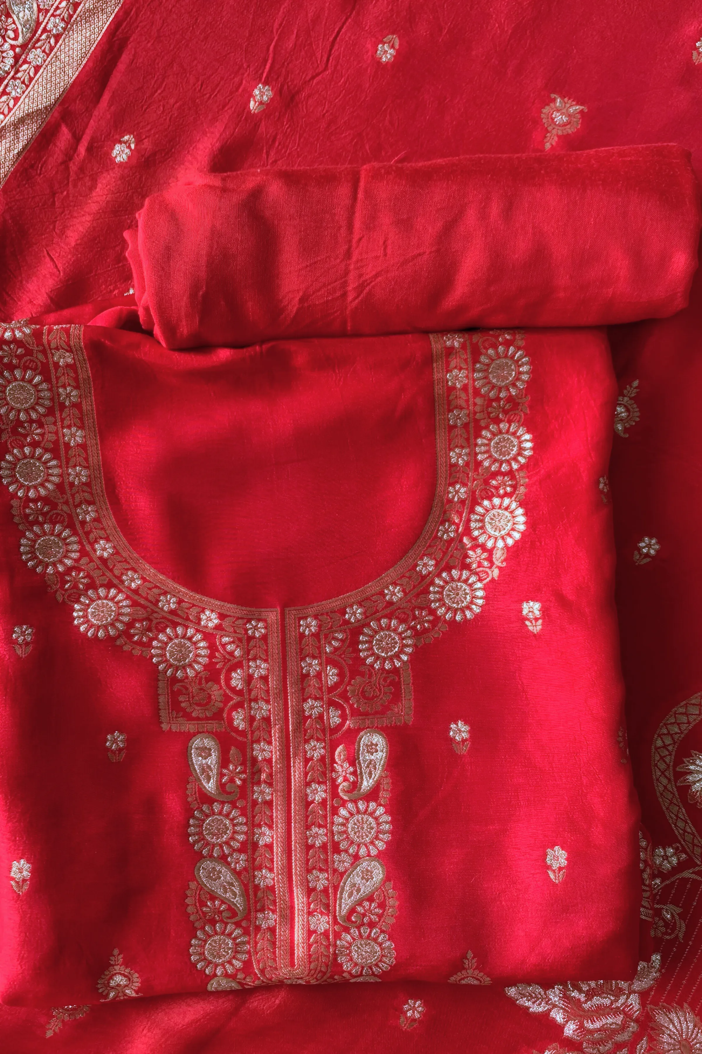 Chilly Pepper Silk Dress Material