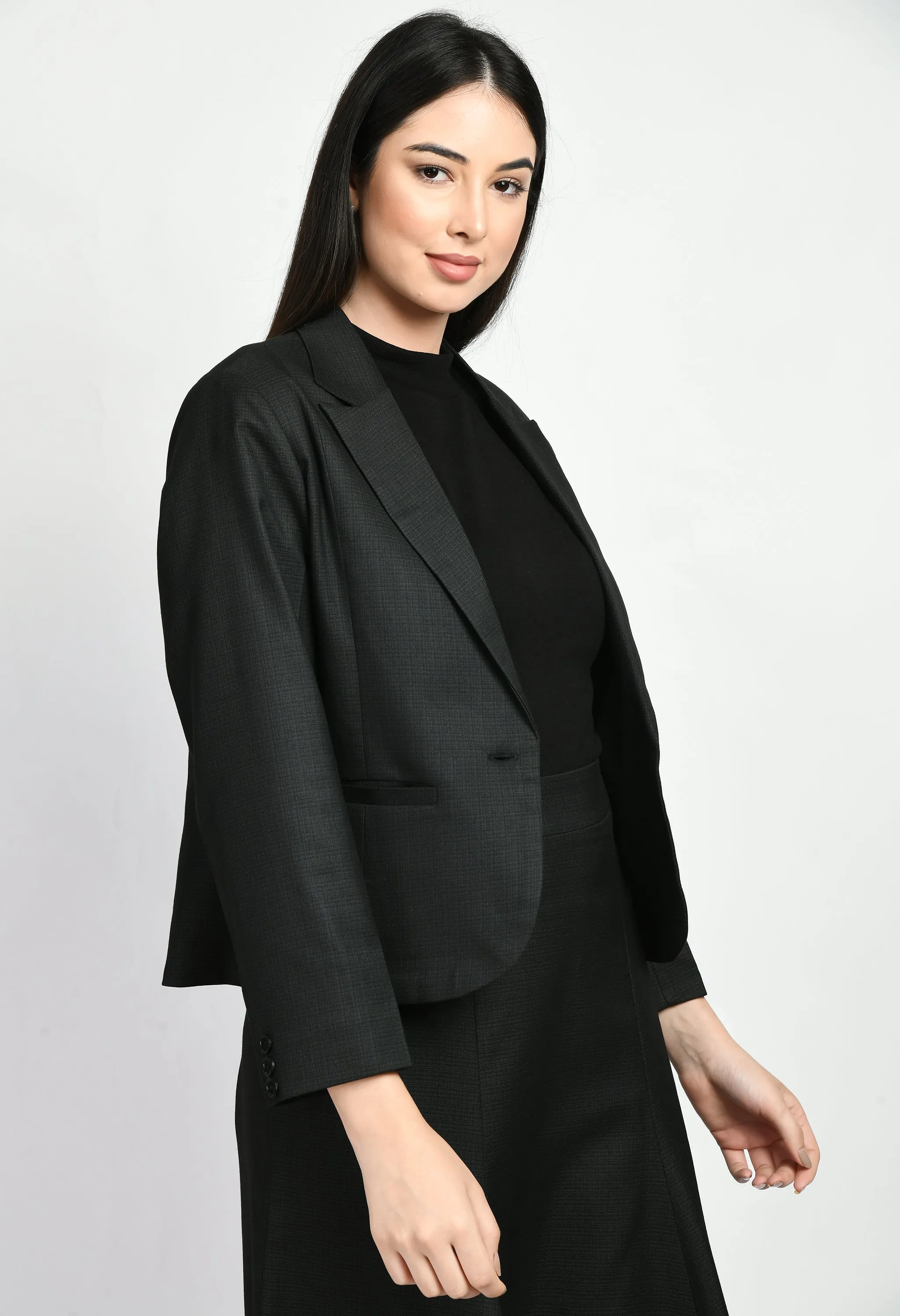 Exude Radiance Checked Short Blazer A-line Skirt Suit (Black)