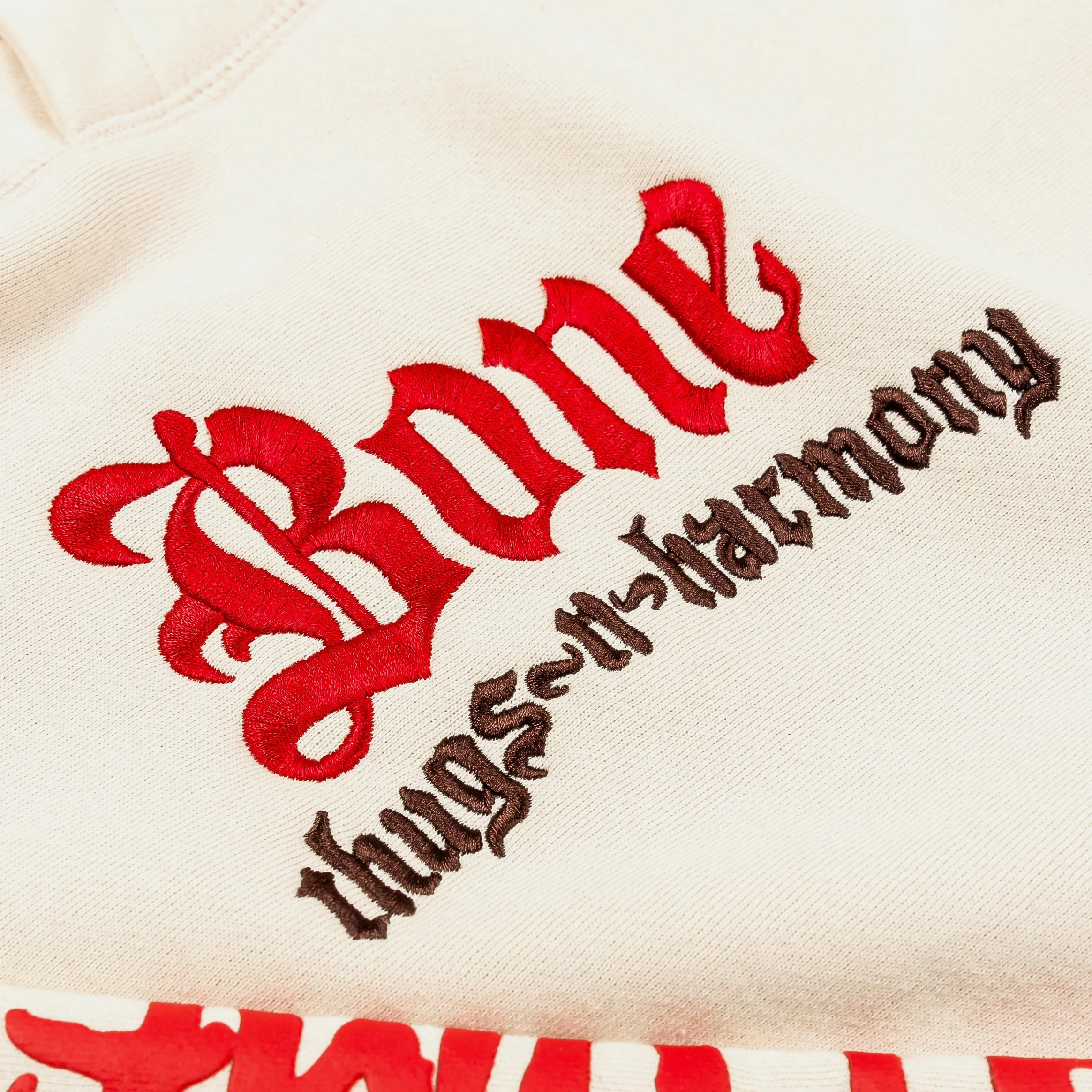 SP x Bone Thugs N Harmony Creepin Pullover Mens Hoodie (Beige/Red)